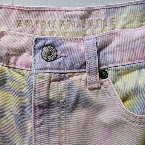 AMERICAN EAGLE OUTFITTERS Women's Cuffed Shorts  Size 4 Multi Pastels - Picture 3 of 5